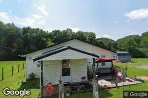 528 Simmons Town Rd, Raven, VA 24639