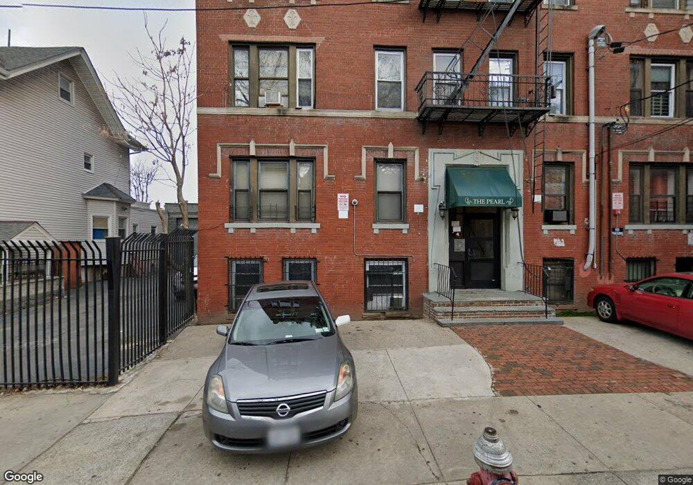 168 Clinton Ave unit 6, Jersey City, NJ 07304 - photo 1