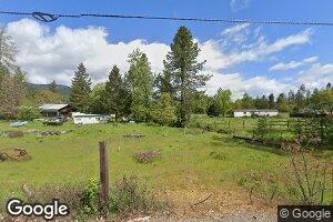 600 Lakeshore Dr, Selma, OR 97538