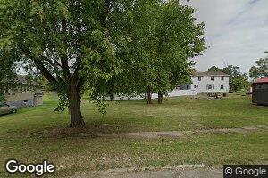 207 S Pine St, Zeigler, IL 62999