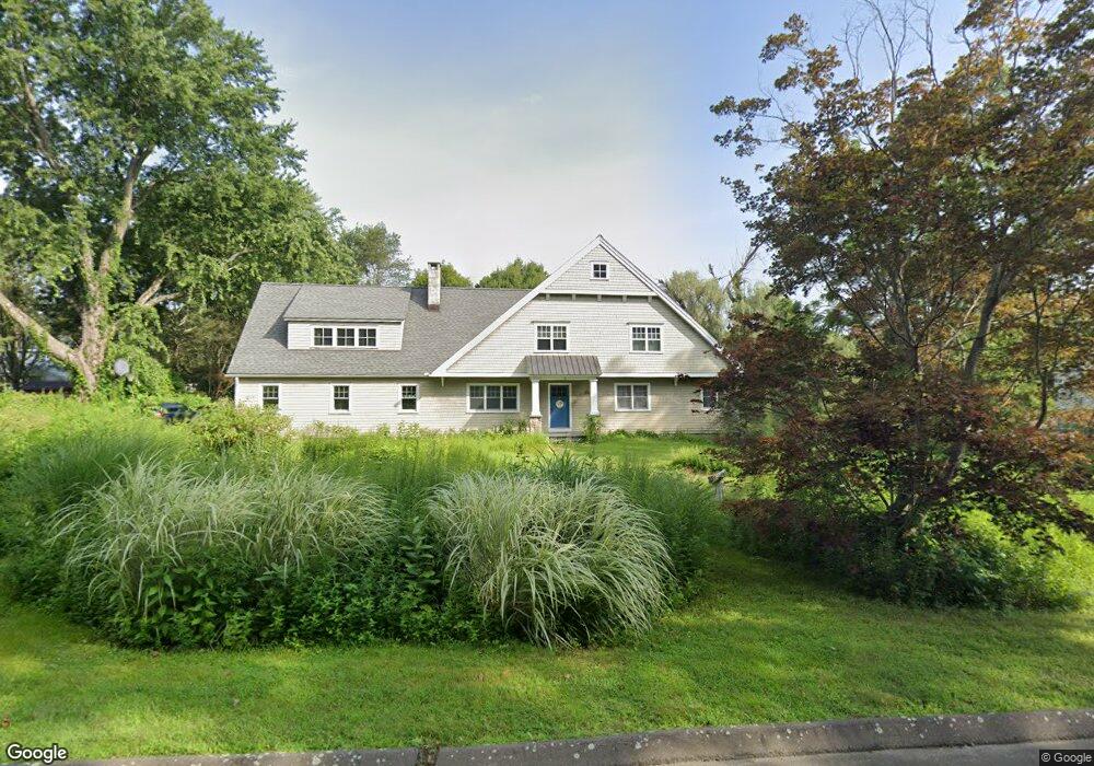 3 Fox Run Ln, Newtown, CT 06470 - photo 1