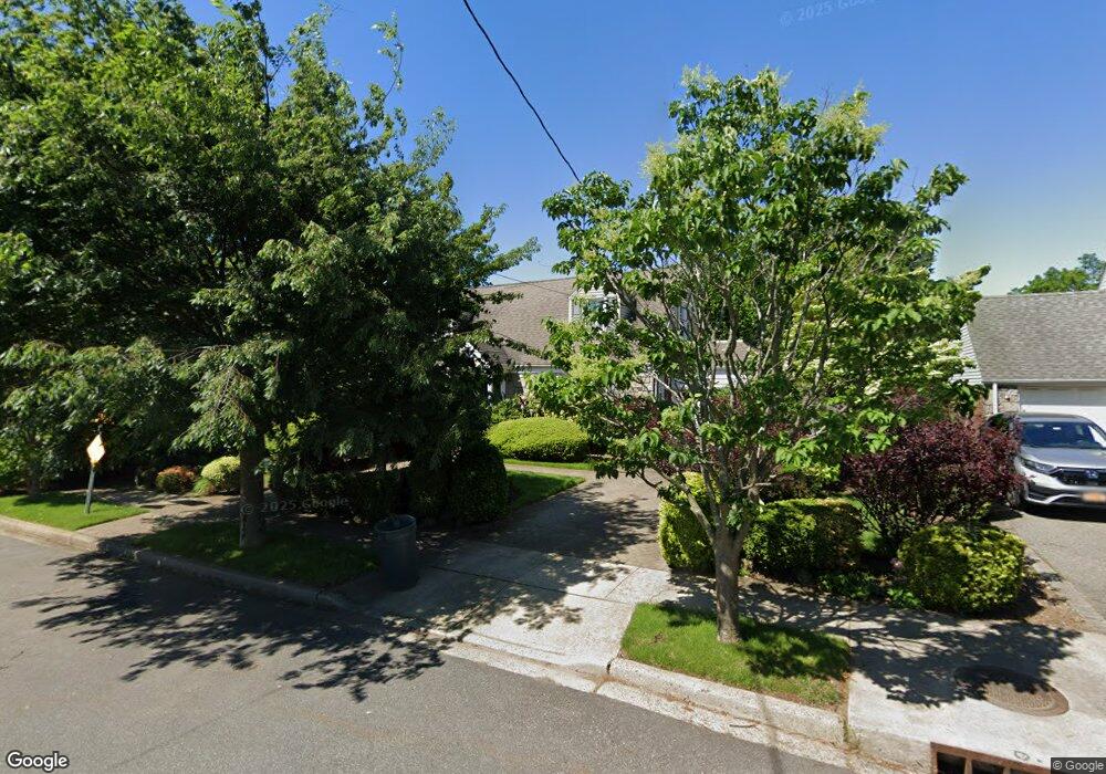 181 Groton Place, West Hempstead, NY 11552 - photo 1