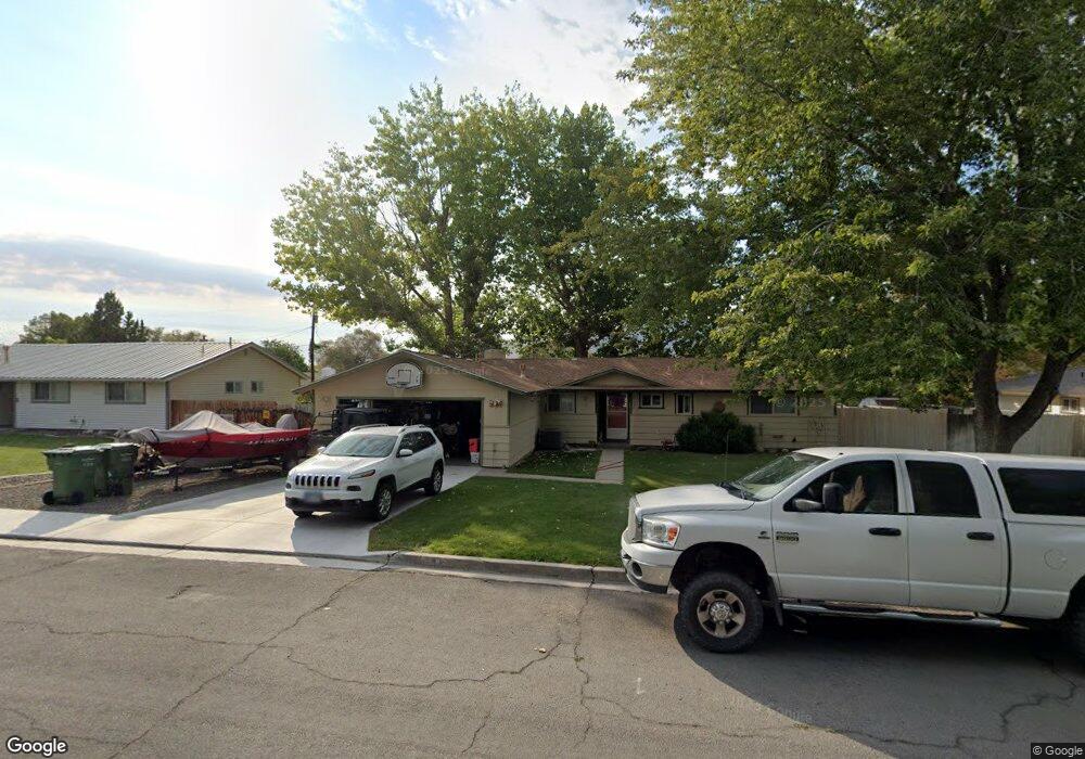 341 Parkview Ave, Winnemucca, NV 89445 - photo 1