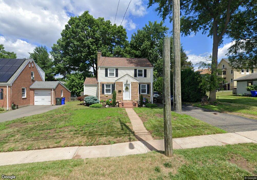 276 Nott St, Wethersfield, CT 06109 - photo 1