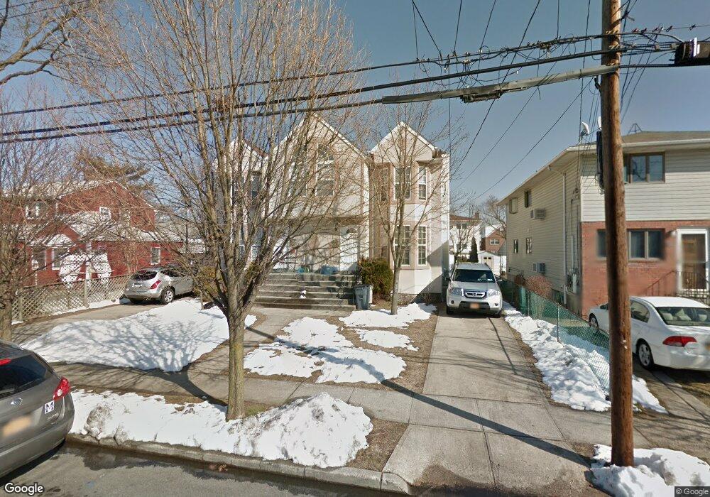 30 B Hickory Rd, Sands Point, NY 11050 - photo 1