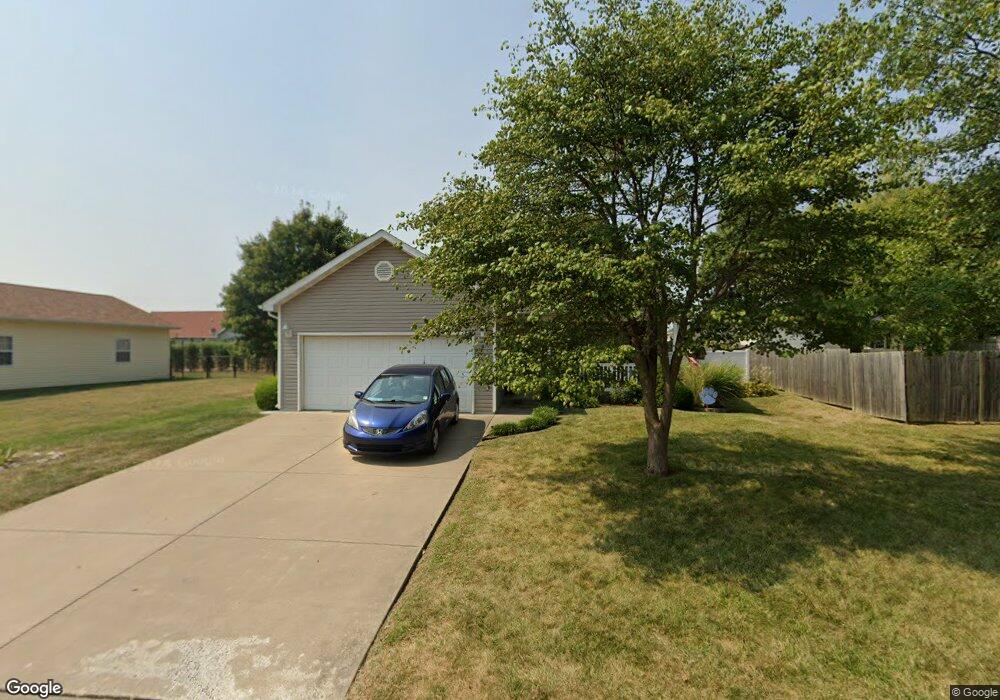 1210 Dolan Ln, Jerseyville, IL 62052 - photo 1
