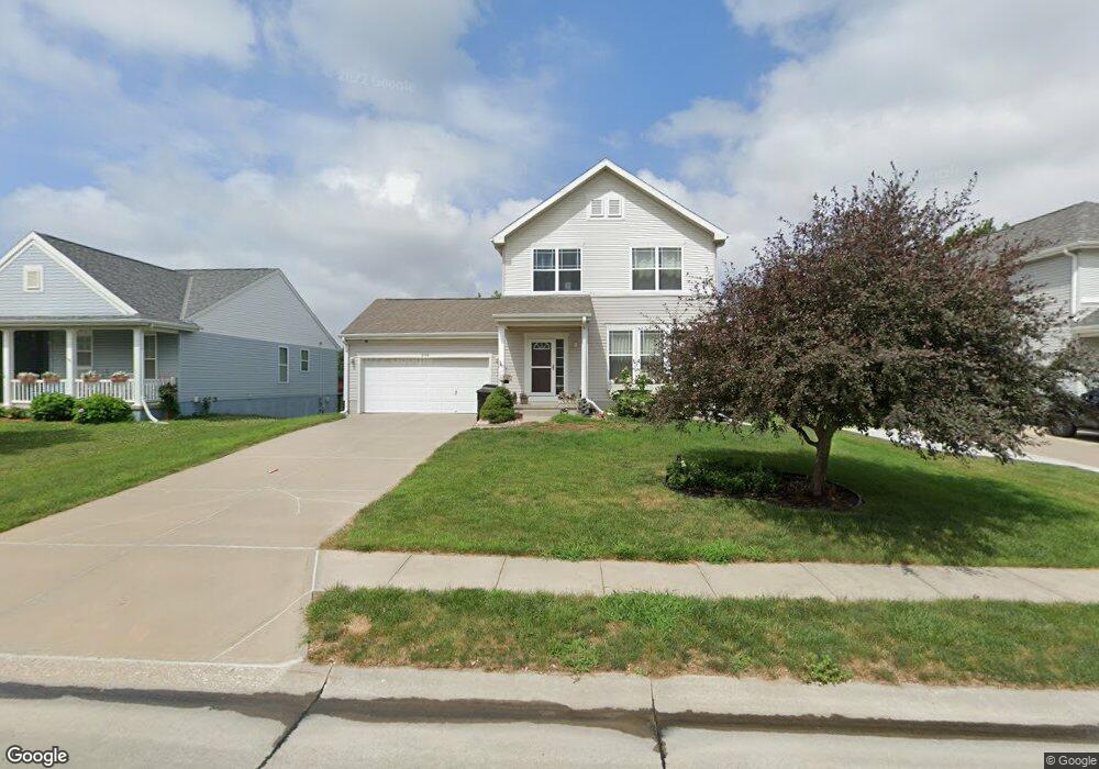 2102 Ridgeview Dr, Papillion, NE 68046 - photo 1