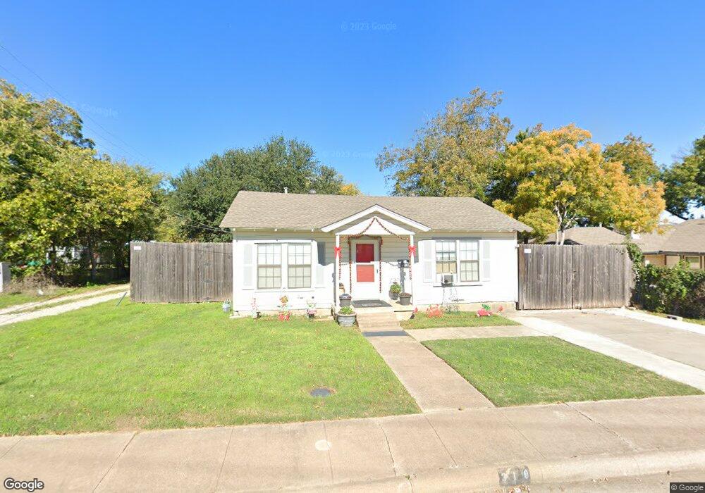 310 SW Dallas St, Grand Prairie, TX 75051 - photo 1