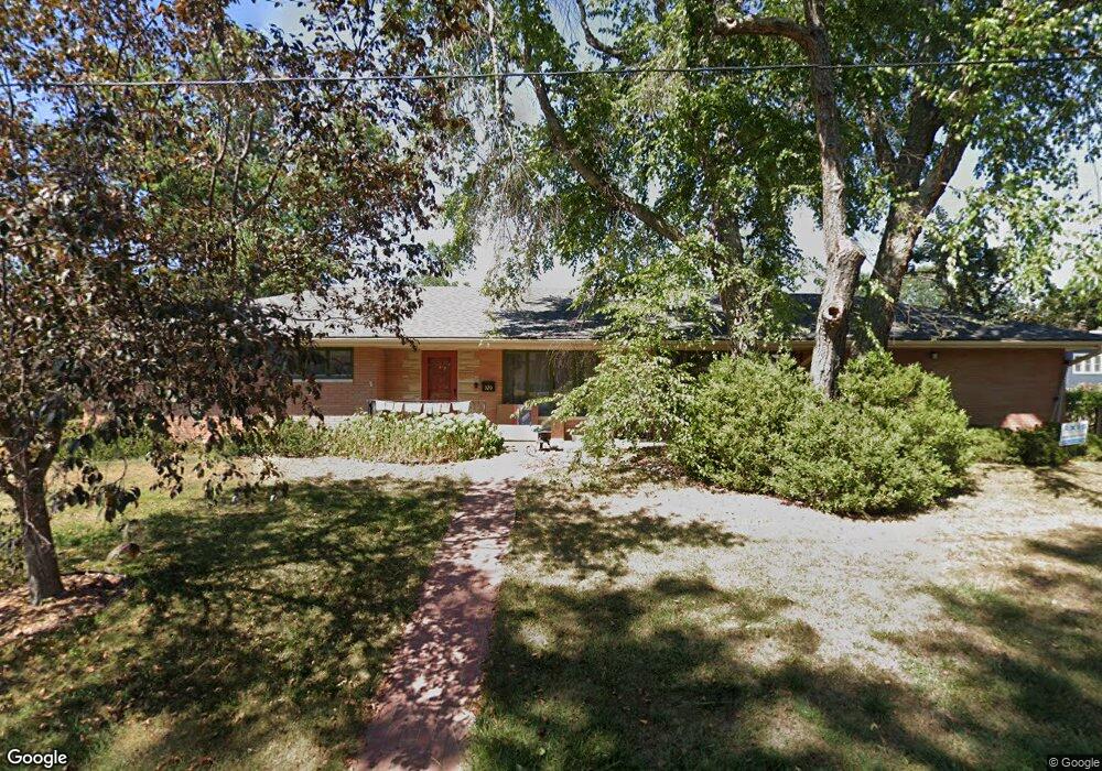 320 Sinclair Ave SE, Cedar Rapids, IA 52403 - photo 1