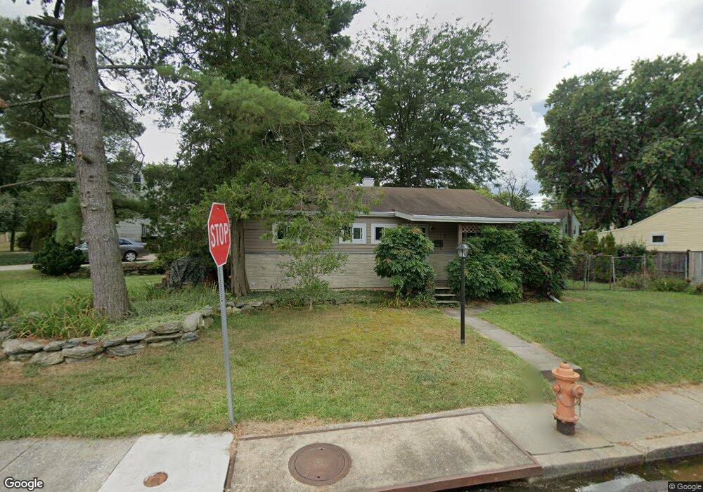 717 Raynor Ave, Catonsville, MD 21228 - photo 1