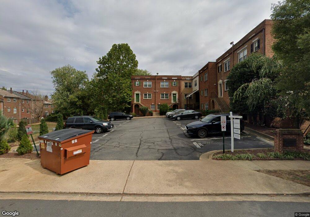 935 S Scott St unit 1, Arlington, VA 22204 - photo 1