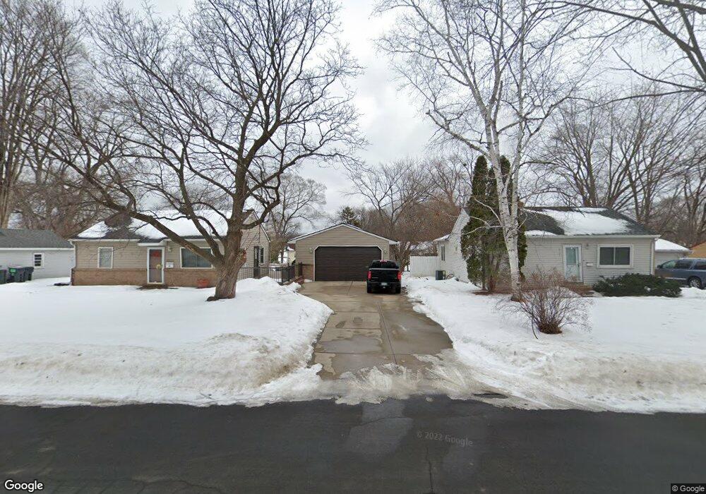 8531 Fremont Ave S, Bloomington, MN 55420 - photo 1
