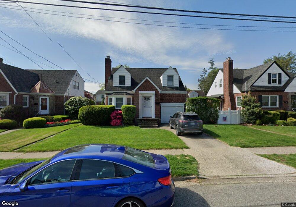 1115 Delmar Ave, Franklin Square, NY 11010 - photo 1