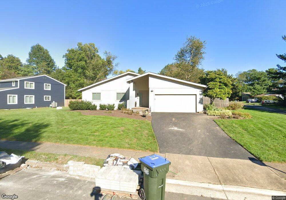 2521 Oakhampton Place, Herndon, VA 20171 - photo 1