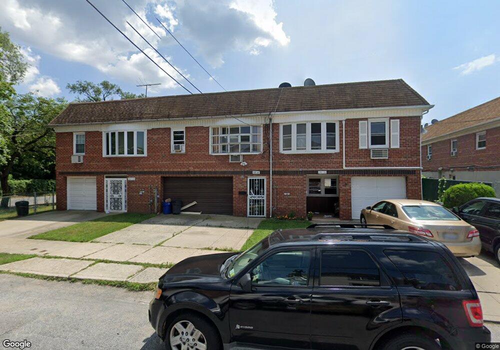 24148 86th Rd unit 1, Bellerose, NY 11426 - photo 1