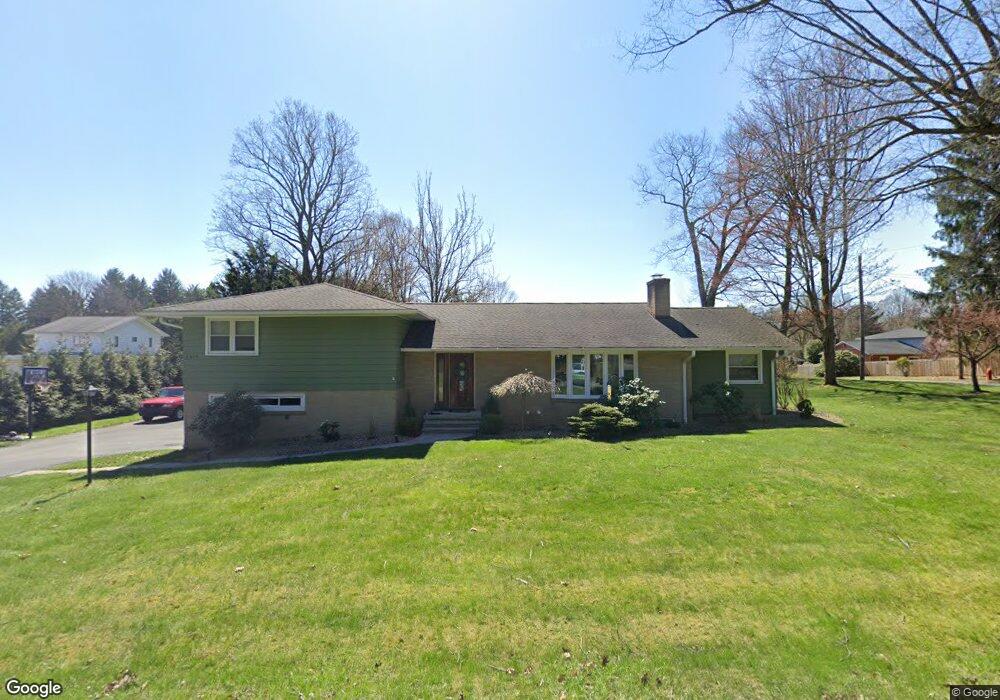 2055 Dundee Ln, Johnstown, PA 15905 - photo 1