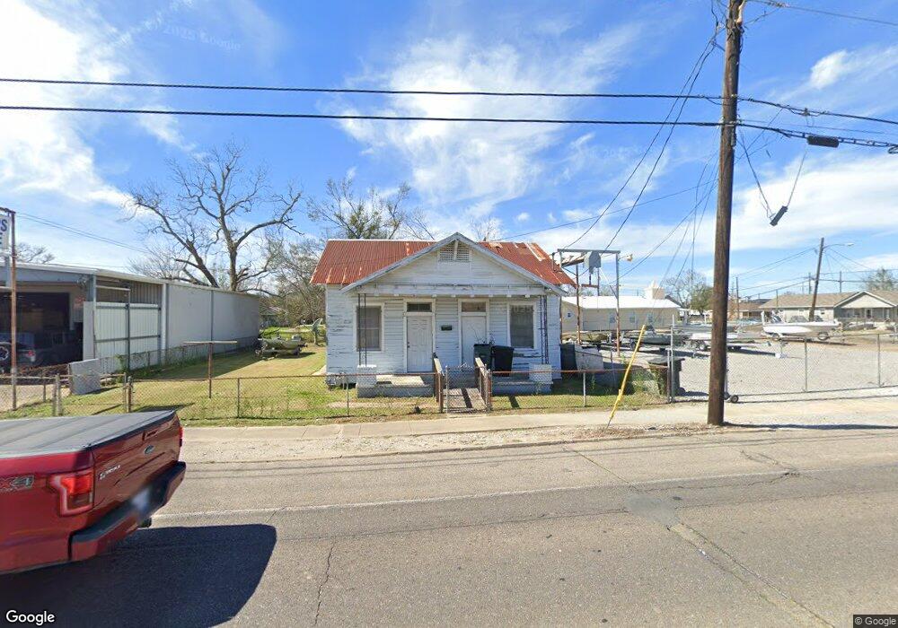 1114 Barrow St, Houma, LA 70360 - photo 1