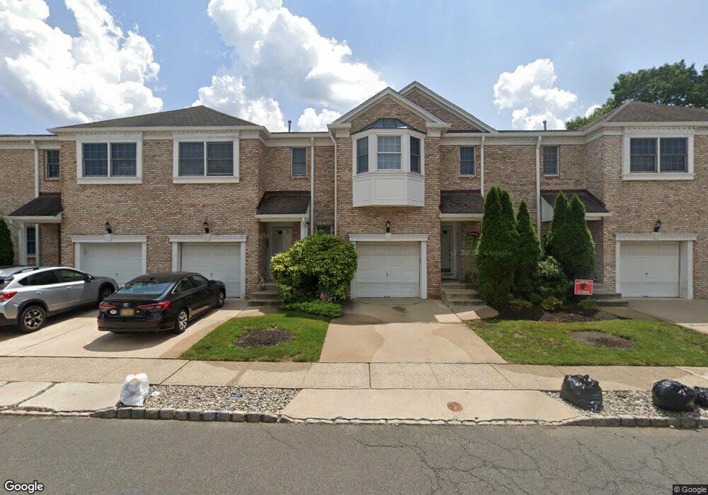 9 Hidden Pond Ct unit 14, Raritan, NJ 08869 - photo 1