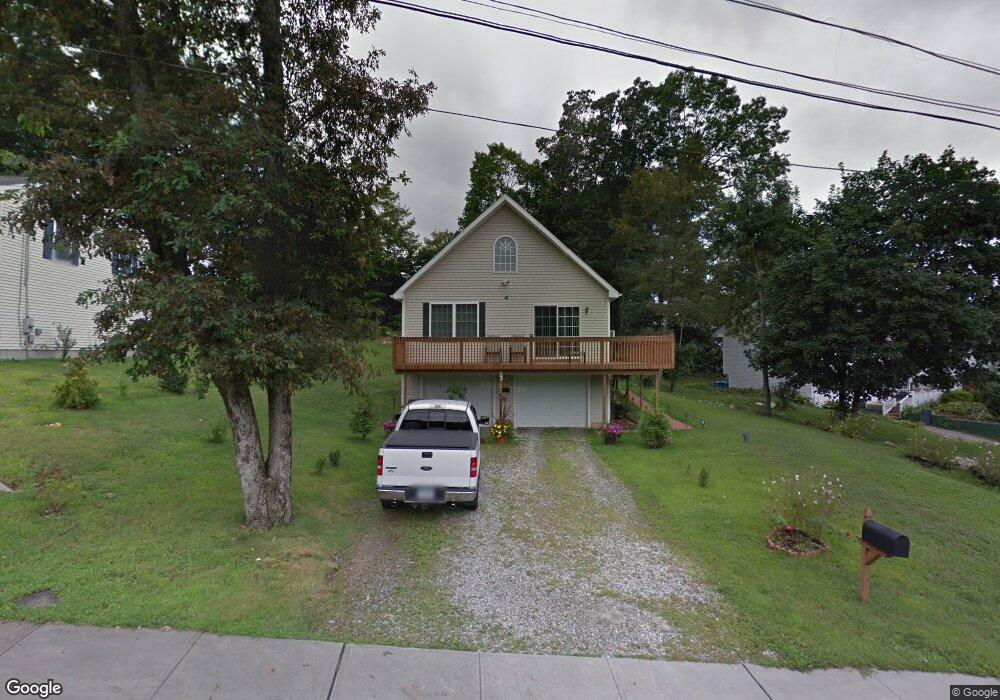 14 Gifford Ave, Willimantic, CT 06226 - photo 1