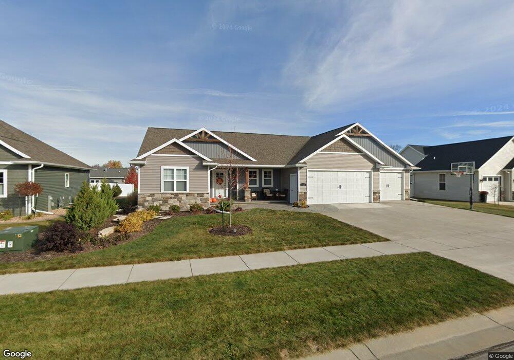 W5538 Schreiber Ln, Appleton, WI 54915 - photo 1