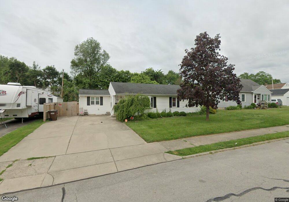 618 Sutton Dr, Xenia, OH 45385 - photo 1