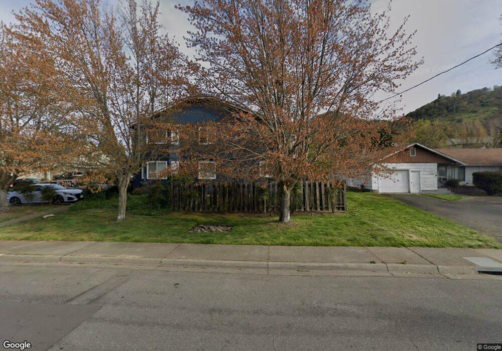 1920 NE Fairview Ave, Grants Pass, OR 97526 - photo 1