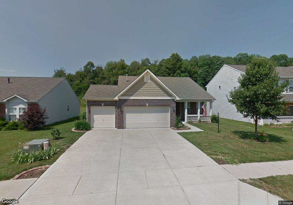 3070 Park View Dr, Columbus, IN 47201 - photo 1