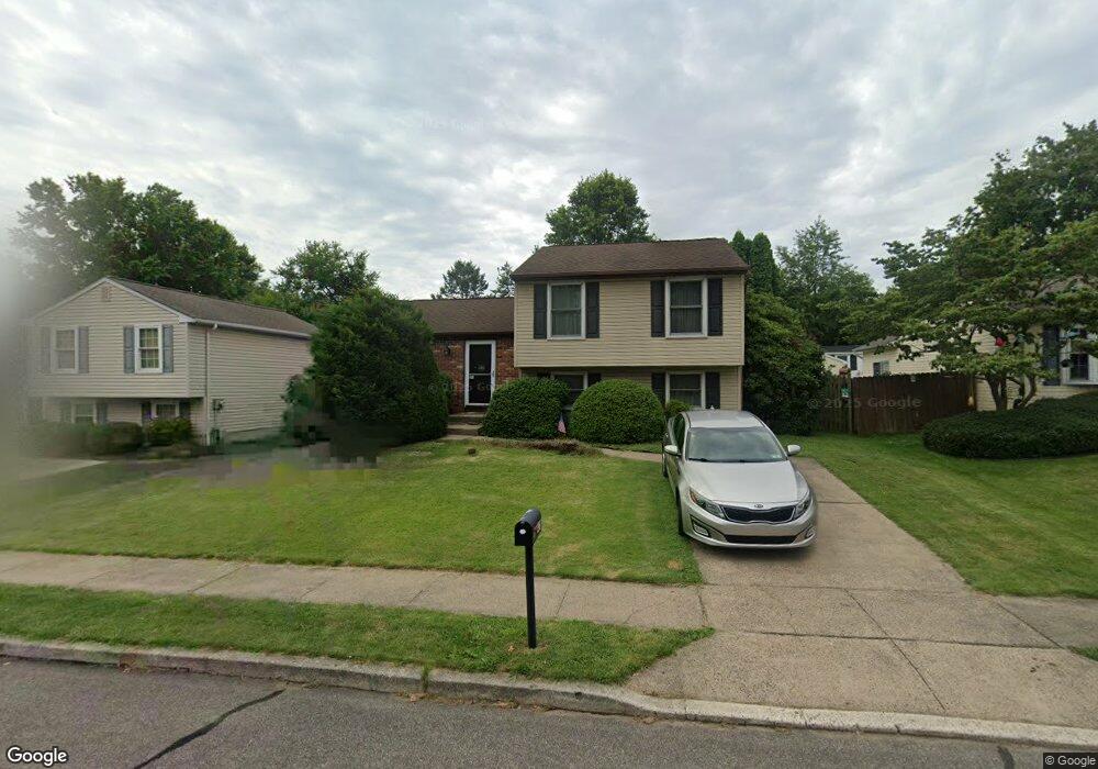 423 Centennial Dr, Morrisville, PA 19067 - photo 1