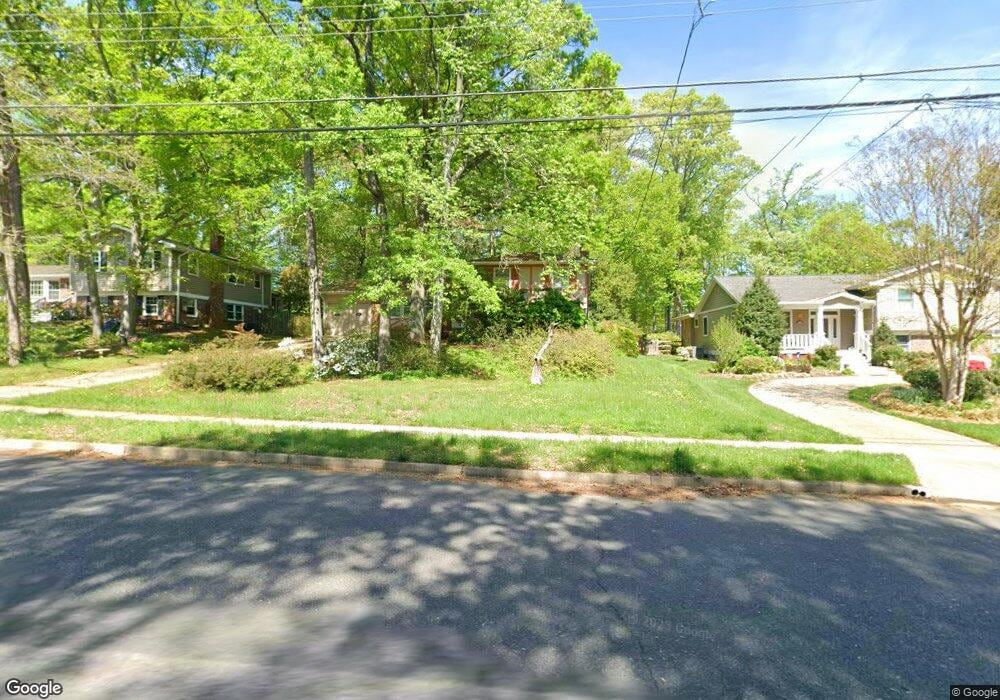 2214 William And Mary Dr, Alexandria, VA 22308 - photo 1