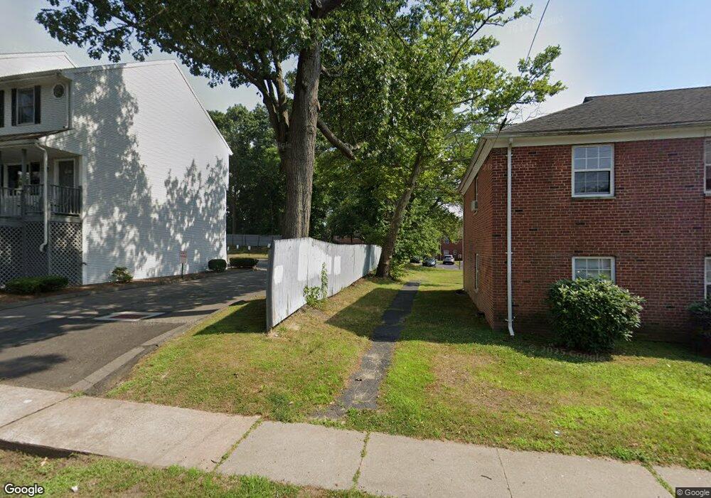 157 Hillcrest Ave, West Hartford, CT 06110 - photo 1