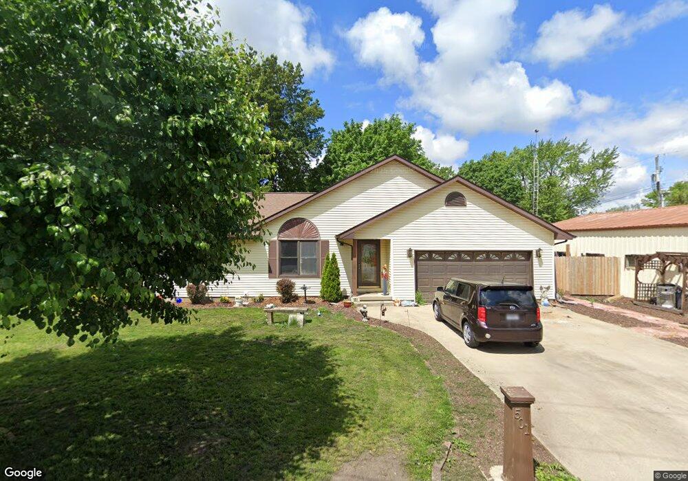 501 N 2nd St, Mattoon, IL 61938 - photo 1