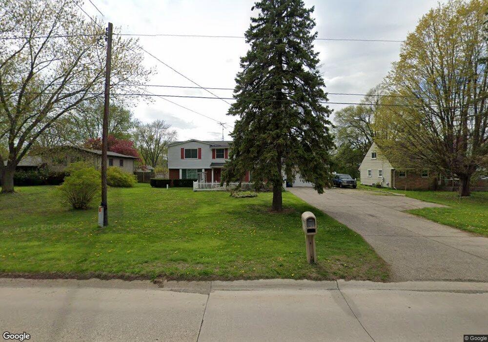 6170 Fenton Rd, Flint, MI 48507 - photo 1