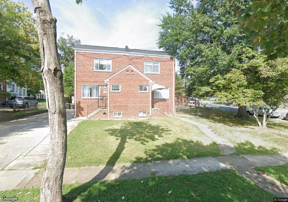 8340 Navahoe Dr, Silver Spring, MD 20903 - photo 1