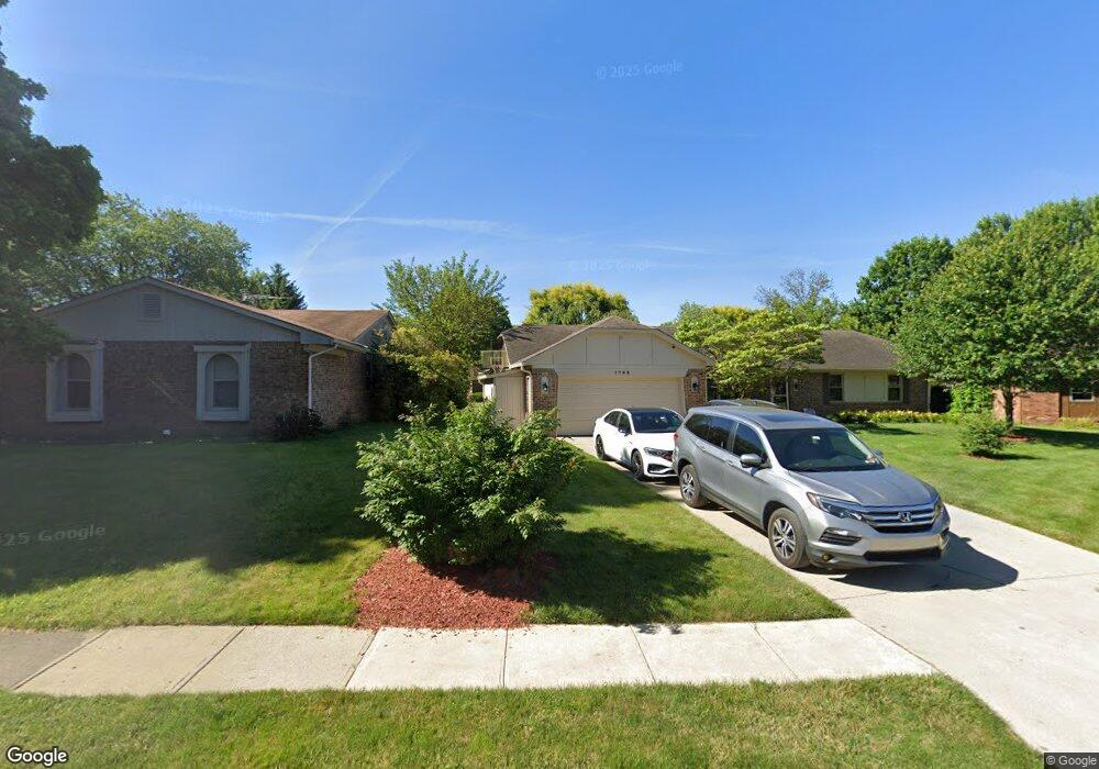 1703 Sycamore Dr, Plainfield, IN 46168 - photo 1