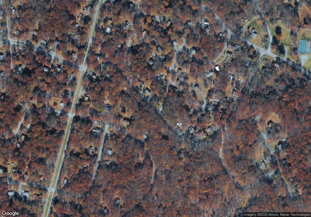 1014 Kittatiny Dr, Bushkill, PA 18324 - photo 1