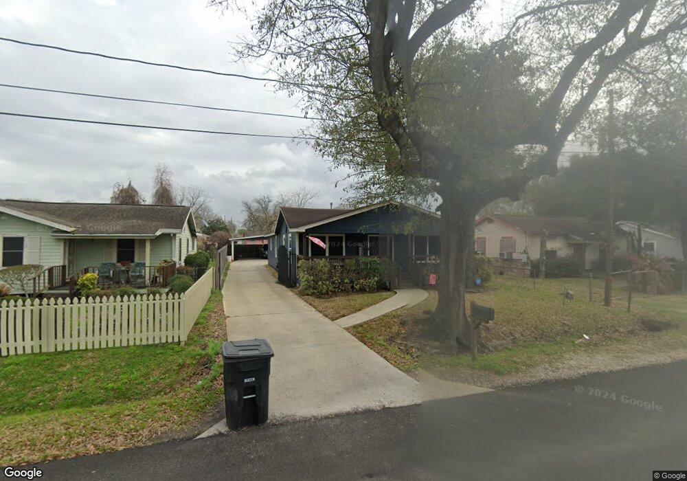 7726 James Franklin St, Houston, TX 77088 - photo 1