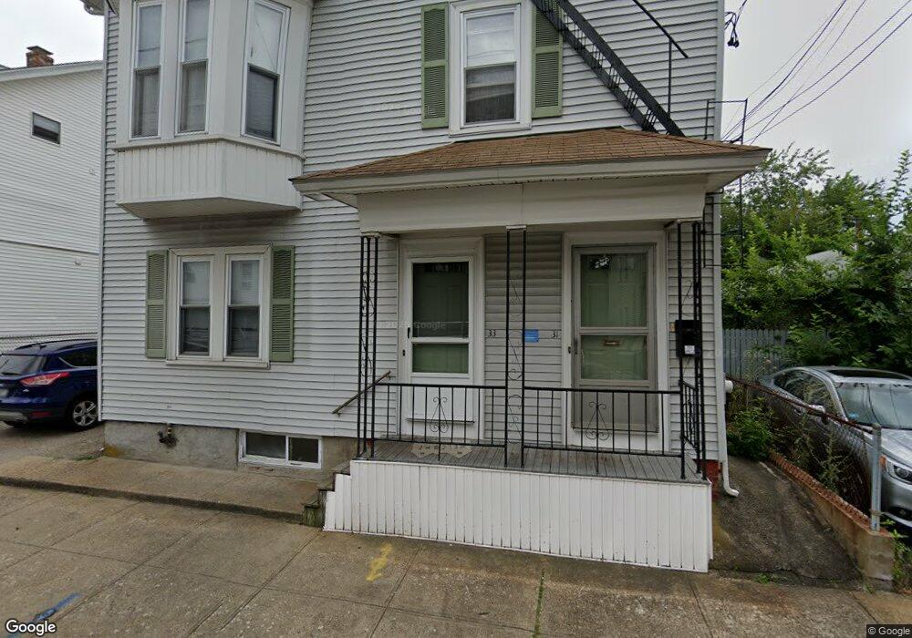 31 Gooding St, Pawtucket, RI 02860 - photo 1