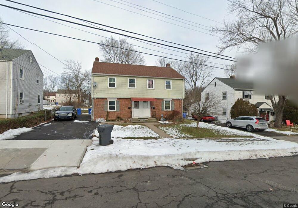 72 Pershing St unit 74, Hartford, CT 06112 - photo 1