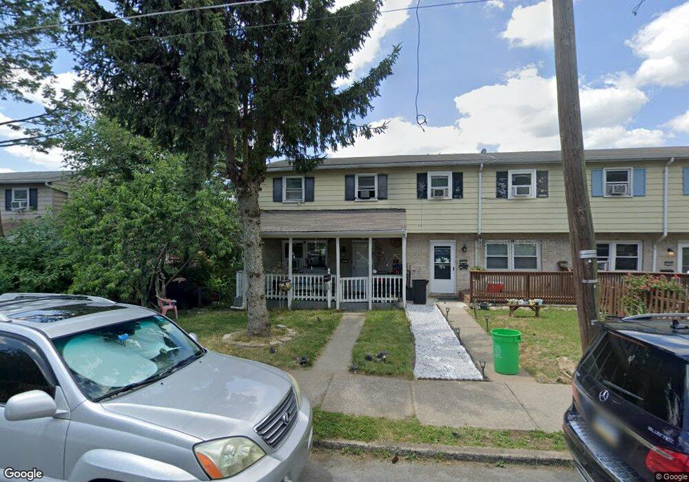 922 S Meadow St, Allentown, PA 18103 - photo 1