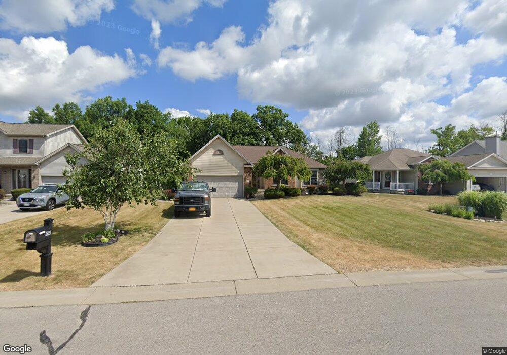 2629 Pinelake Dr, Niagara Falls, NY 14304 - photo 1