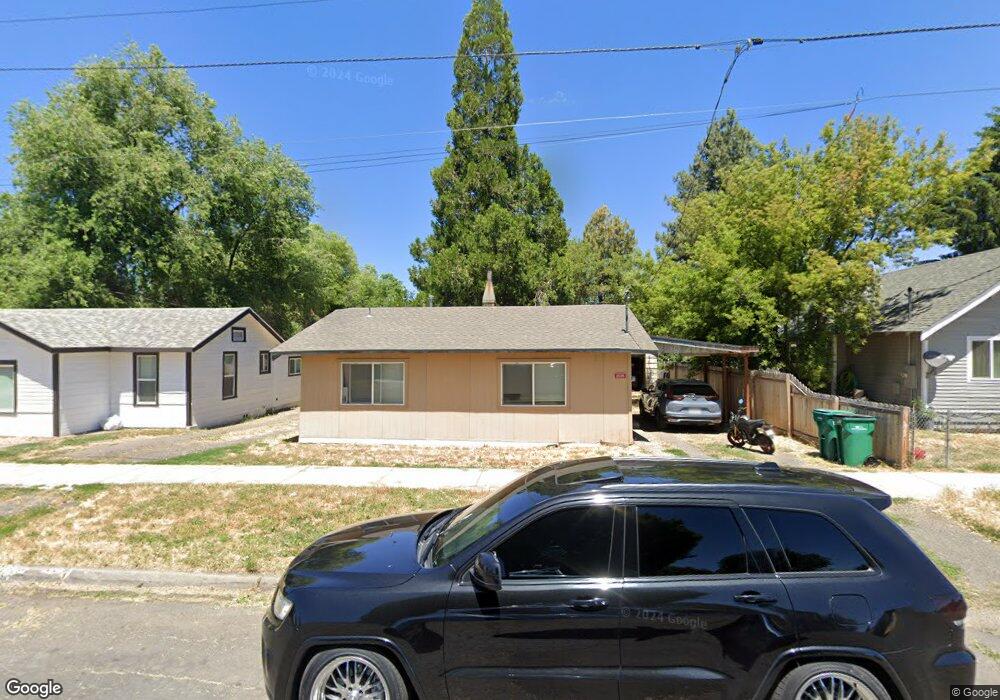 2035 Applegate Ave, Klamath Falls, OR 97601 - photo 1