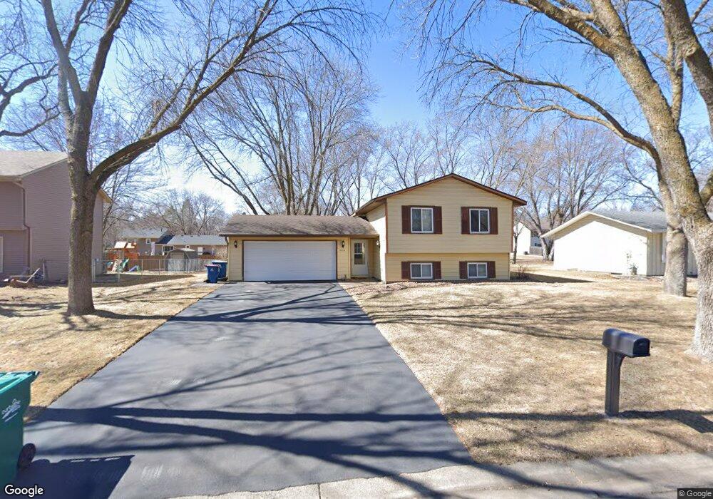 10219 Orleans Ln N, Maple Grove, MN 55369 - photo 1