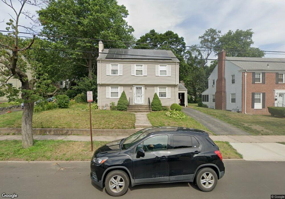 456 Bellevue Rd, New Haven, CT 06511 - photo 1