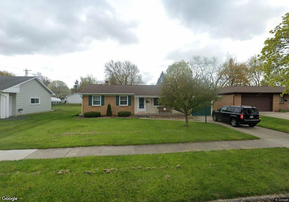 3301 Pickwick Place, Lansing, MI 48917 - photo 1