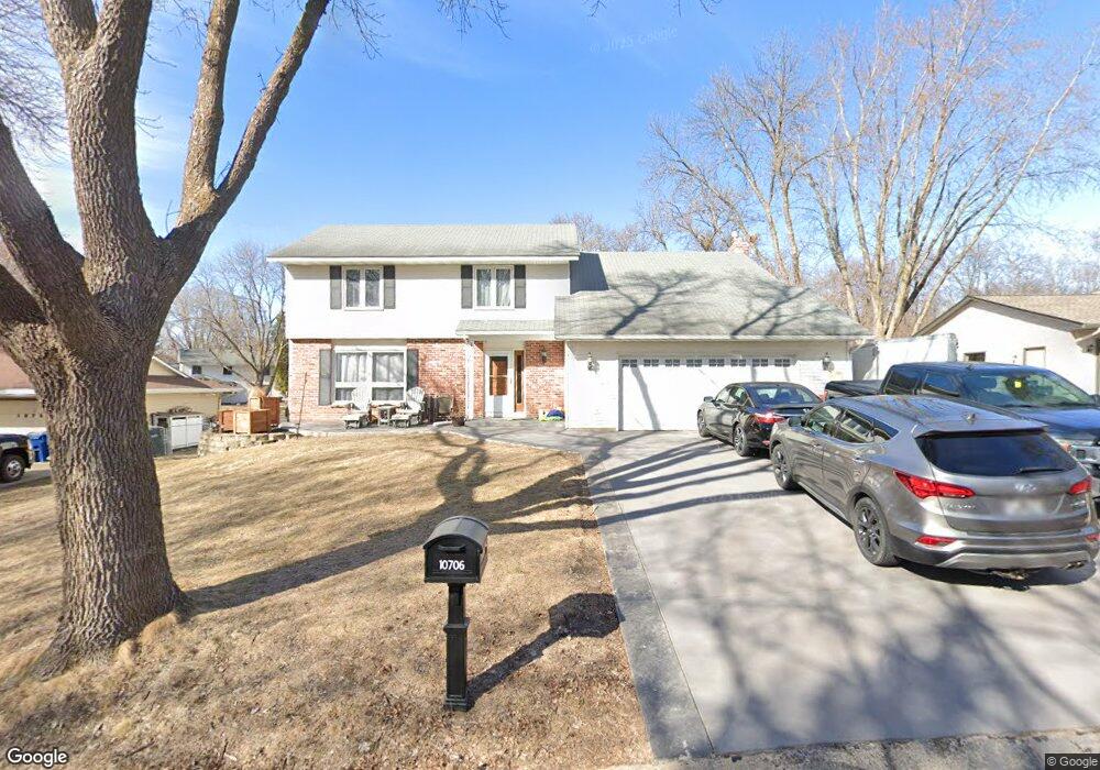 10706 107th Place N, Maple Grove, MN 55369 - photo 1