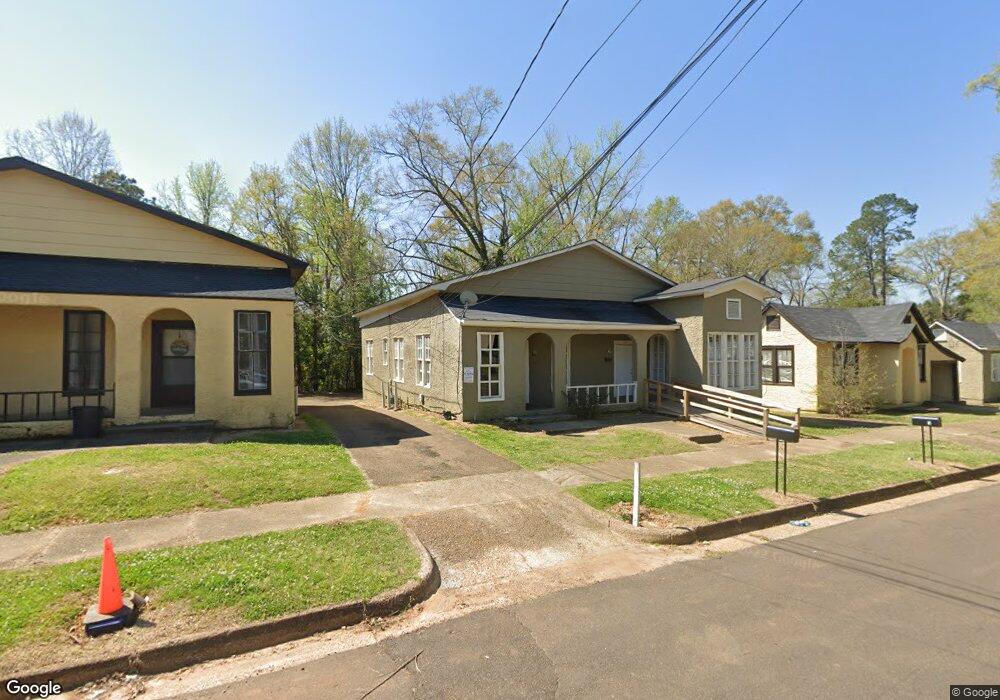 811 W New York Ave unit 2, McComb, MS 39648 - photo 1