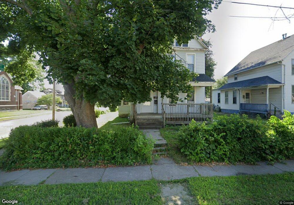 1427 N Marquette St unit 2, Davenport, IA 52804 - photo 1