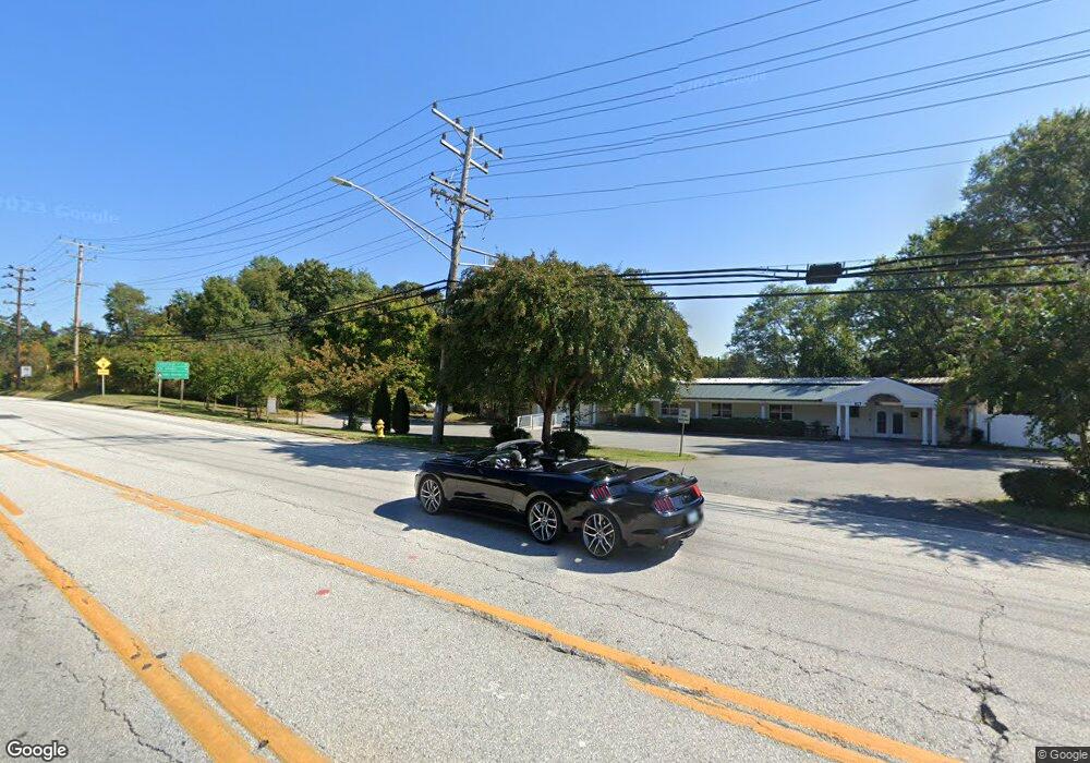 817 S Camp Meade Rd, Linthicum, MD 21090 - photo 1