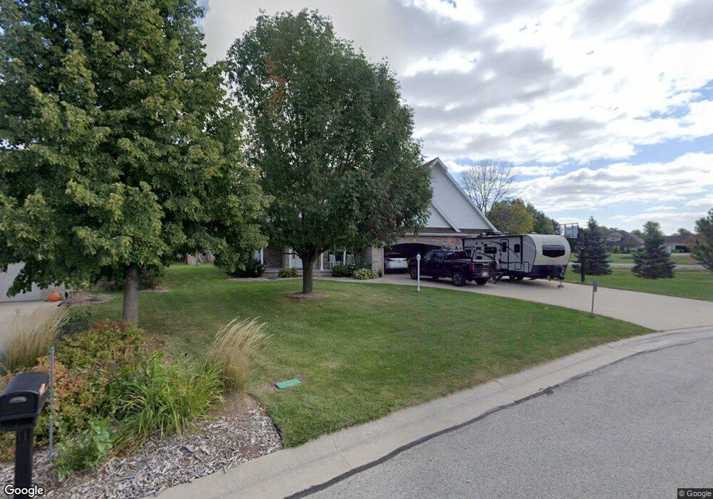 N9312 Rosebud Ln, Appleton, WI 54915 - photo 1
