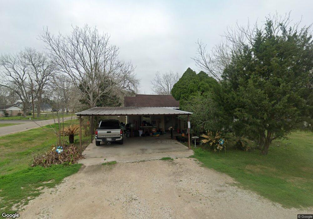 2180 W Coombs St, Alvin, TX 77511 - photo 1